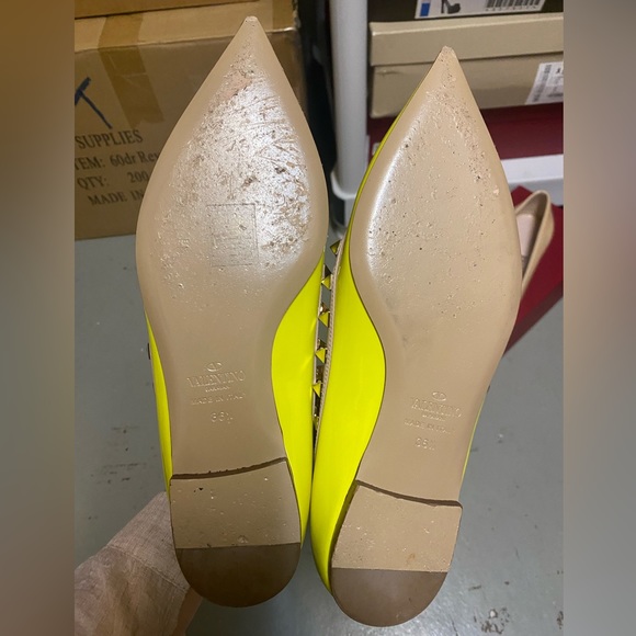 Valentino Flats - Picture 2 of 2